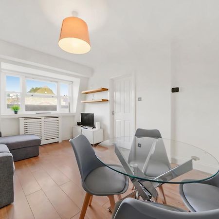 1 & 2 Bed Cosy Apartments Next To Earls Court Free Wifi London Exterior photo